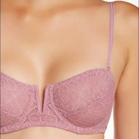 Free People • Crochet V-Wire Bra - Picture 2 of 3